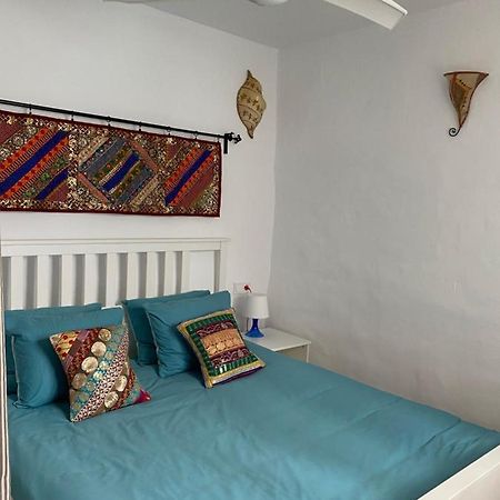 Cheerful One Bedroom Townhouse With Patio Árchez Esterno foto