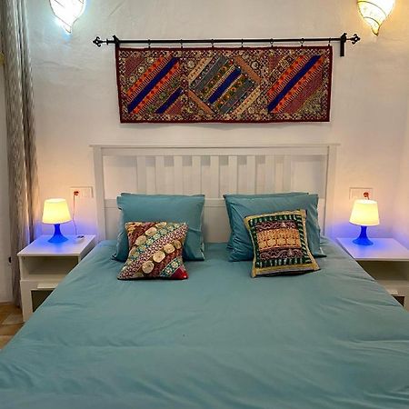 Cheerful One Bedroom Townhouse With Patio Árchez Esterno foto