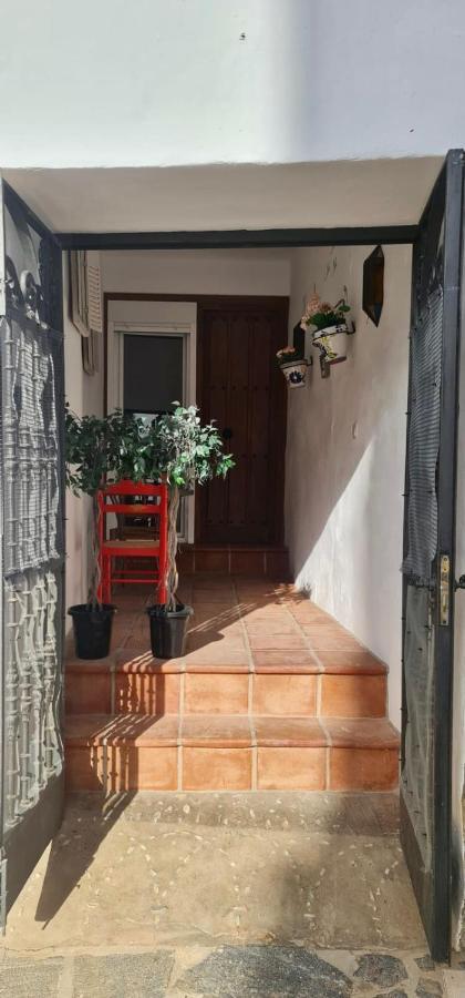 Cheerful One Bedroom Townhouse With Patio Árchez Esterno foto