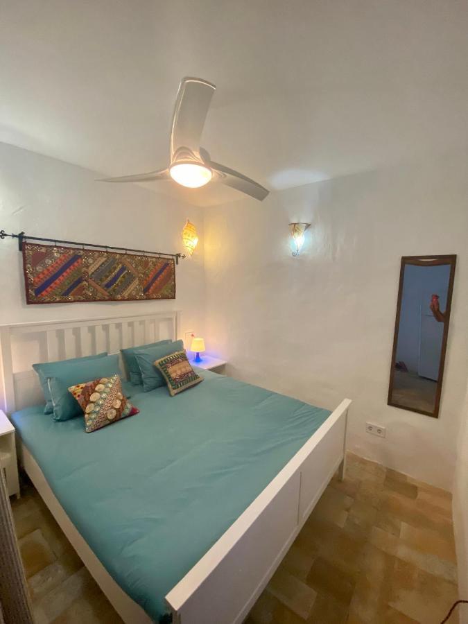Cheerful One Bedroom Townhouse With Patio Árchez Esterno foto