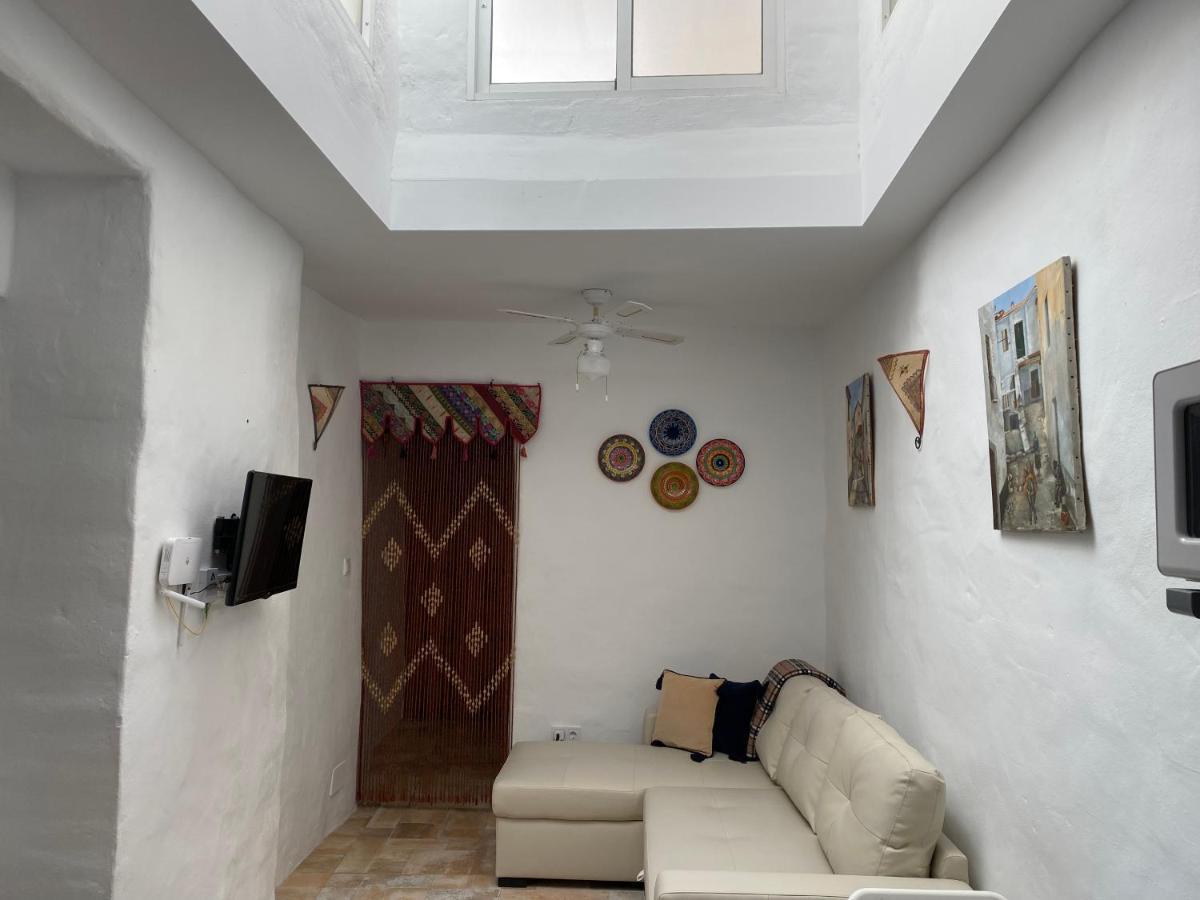 Cheerful One Bedroom Townhouse With Patio Árchez Esterno foto