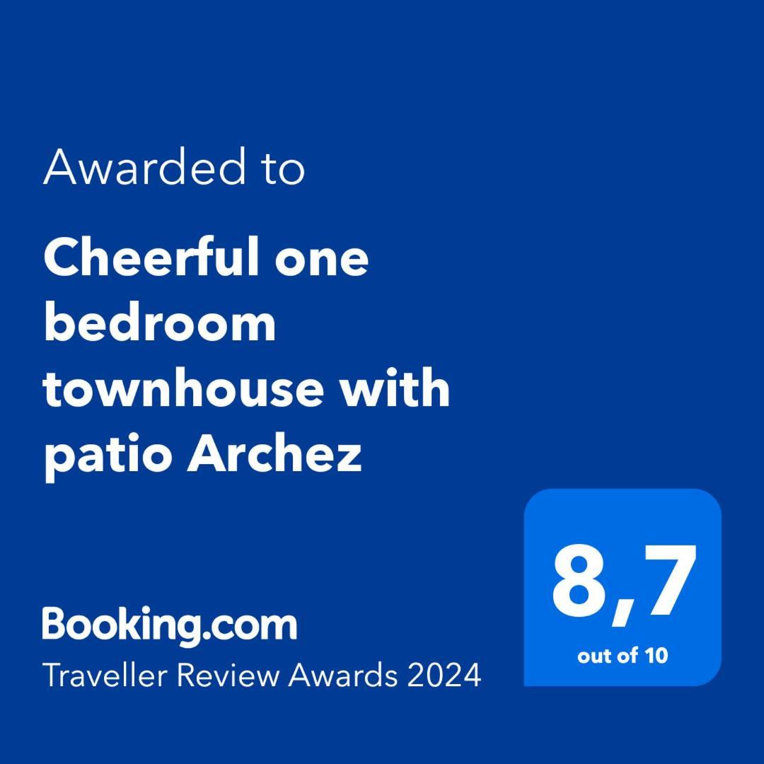 Cheerful One Bedroom Townhouse With Patio Árchez Esterno foto